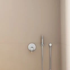 Ideal Standard Brausehalter Idealrain Atelier Chrom Rund Für Handbrause -Grohe || Ideal Standard || Wenko Verkaufsgeschäft 887417 3049 5